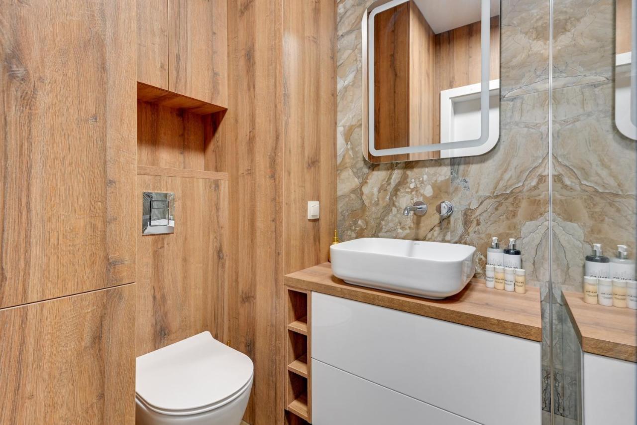 Bastion Walowa City Center By Downtown Apartments 格但斯克 外观 照片