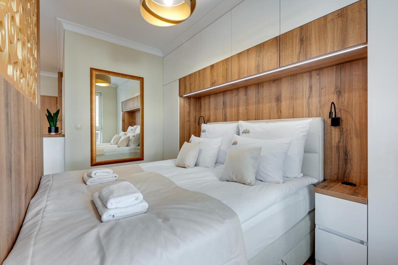 Bastion Walowa City Center By Downtown Apartments 格但斯克 外观 照片