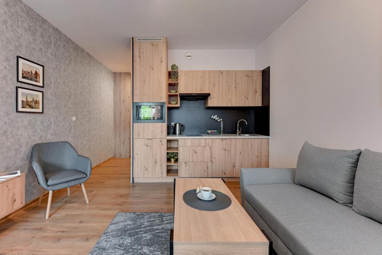 Bastion Walowa City Center By Downtown Apartments 格但斯克 客房 照片