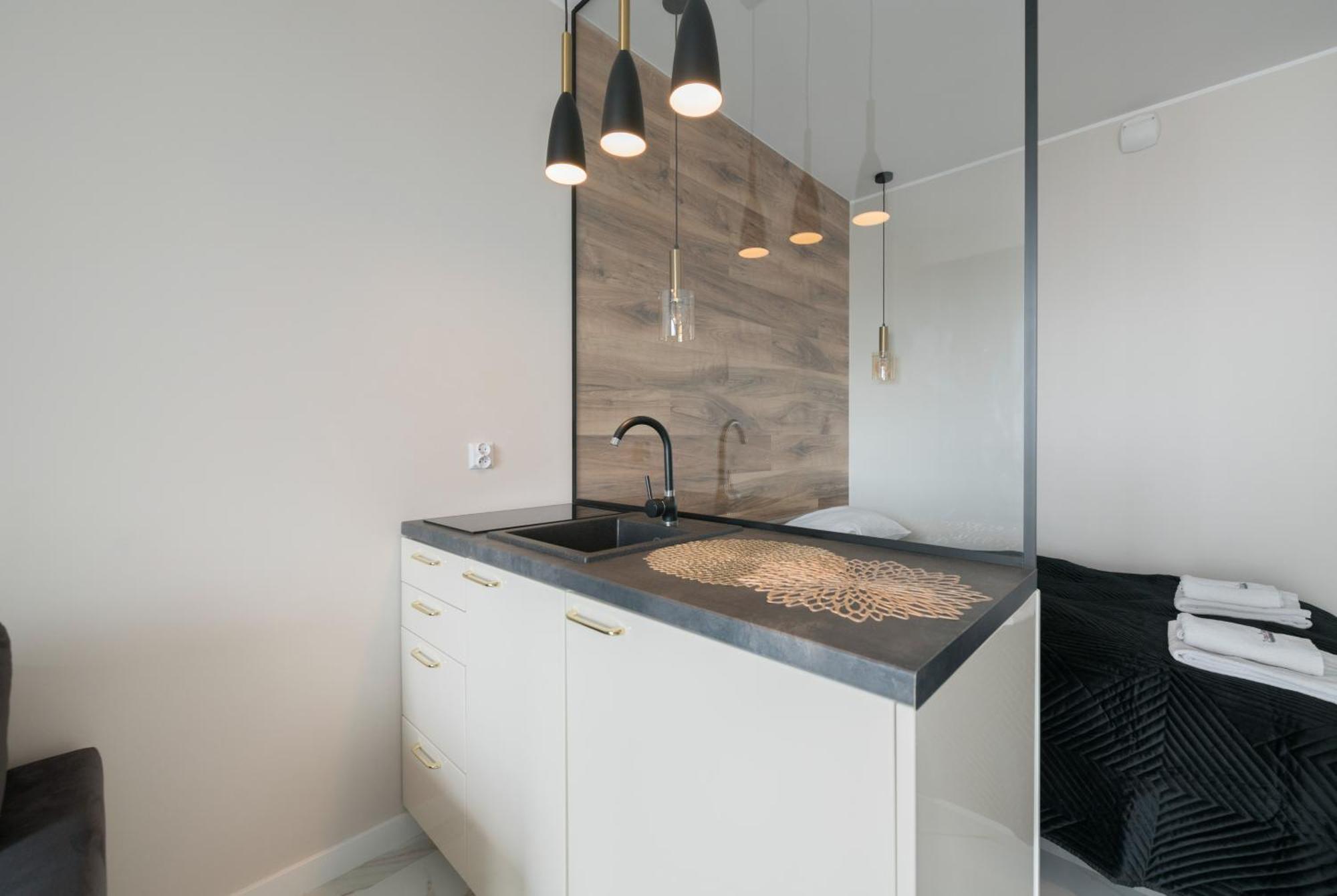 Bastion Walowa City Center By Downtown Apartments 格但斯克 客房 照片